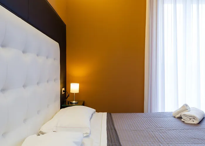 Hotel Bh Napoli Railway